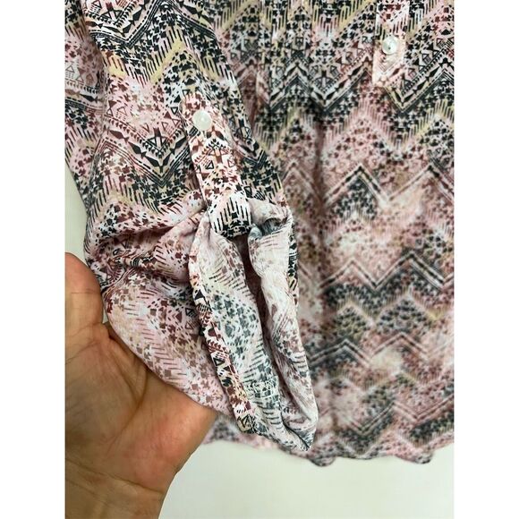 Notations Women's V-Neck Blouse M Multicolor Geometric 3/4 Sleeve Casual - Picture 5 of 6